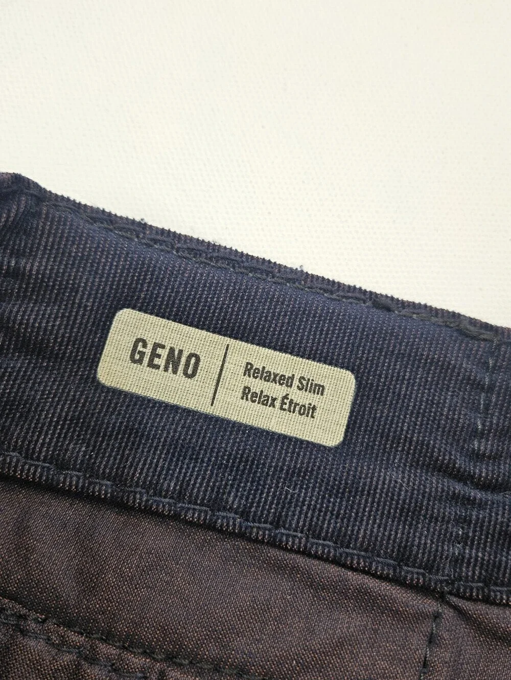 True Religion Men's Geno Relaxed Slim Fit Corduroy Flap Pocket Pants SZ 42 X 34
